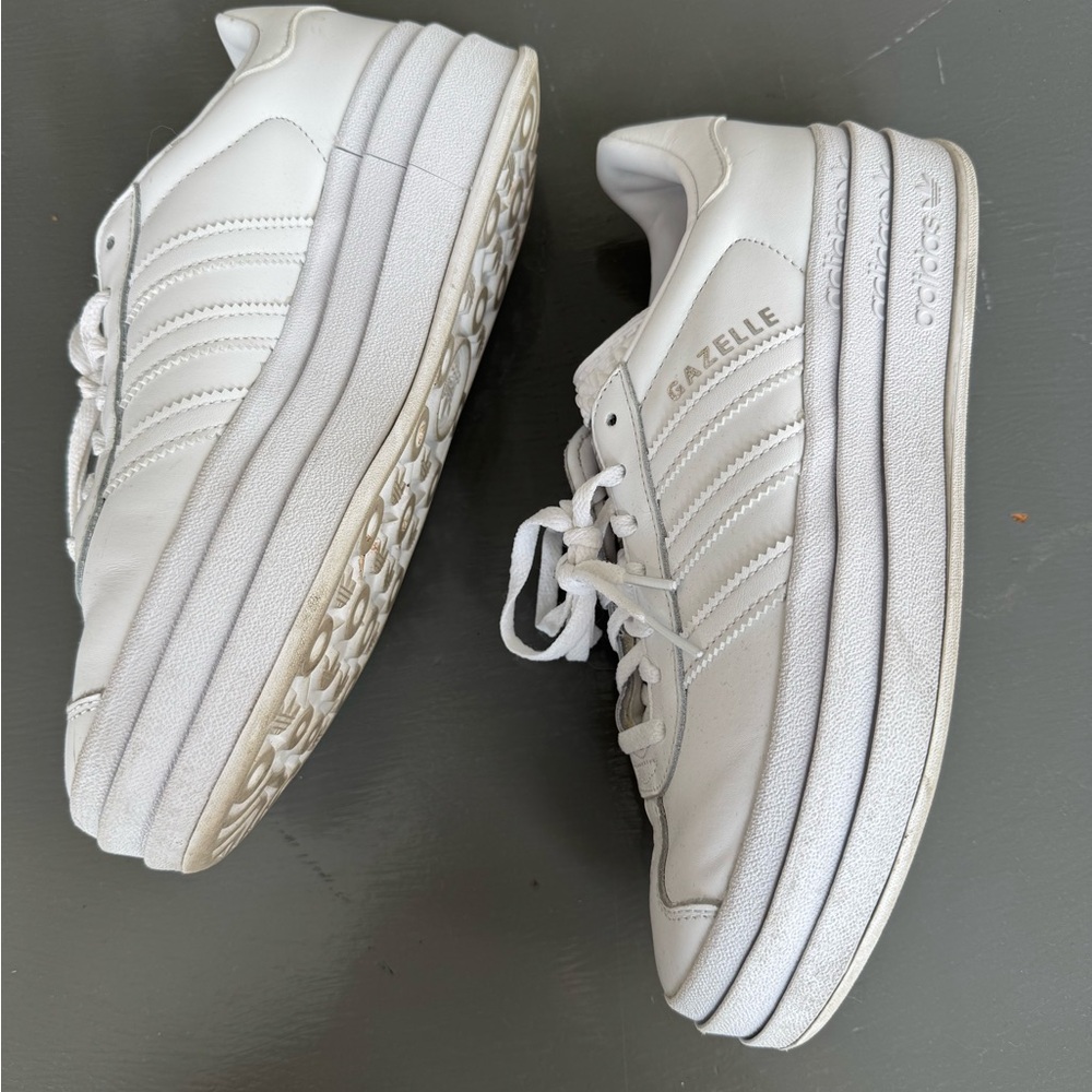 Adidas platform Gazelle White Sneakers